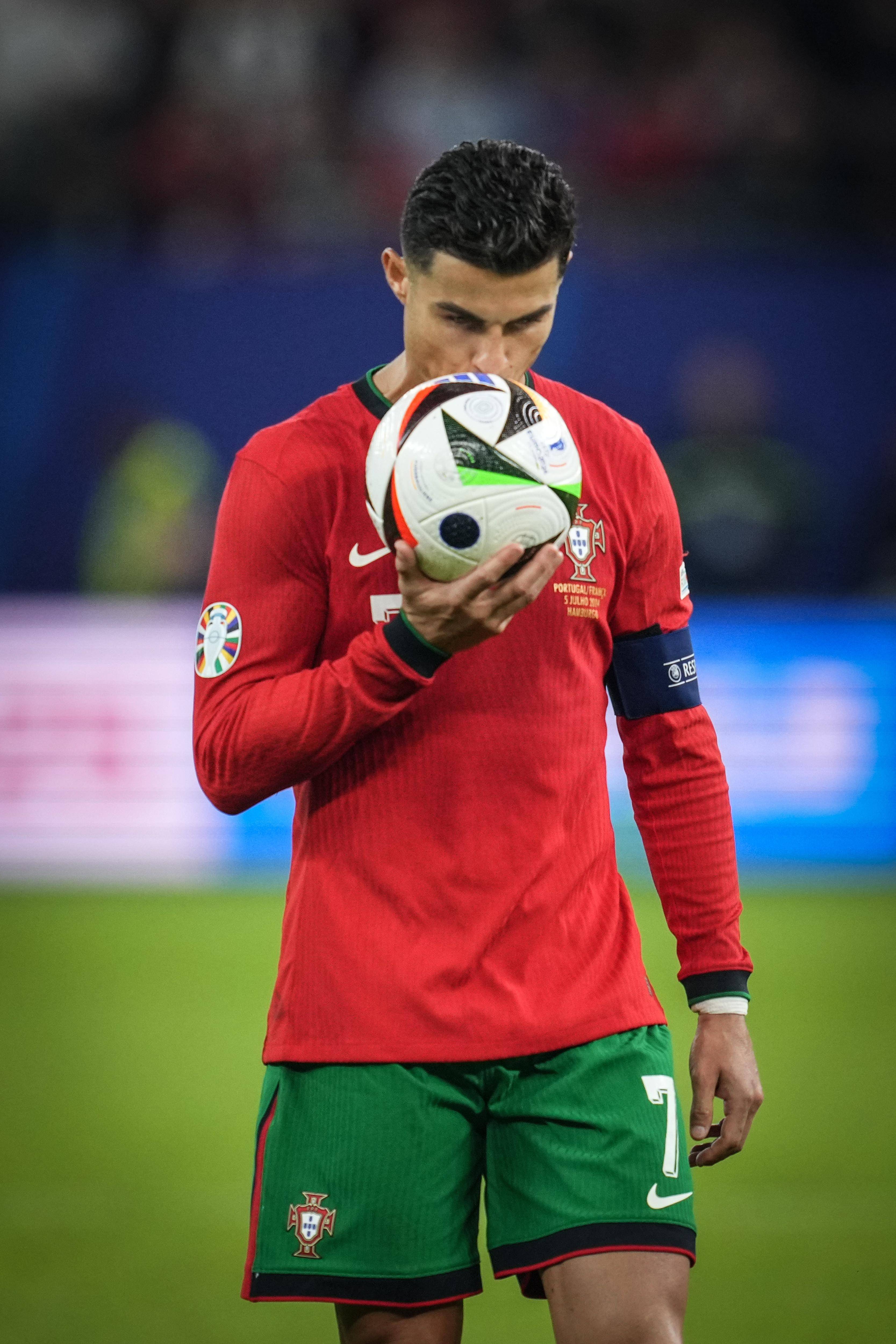 包含法国队在激烈比赛中获胜,成功晋级四强的词条 包含法国队在激烈比赛中获胜,成功晋级四强的词条