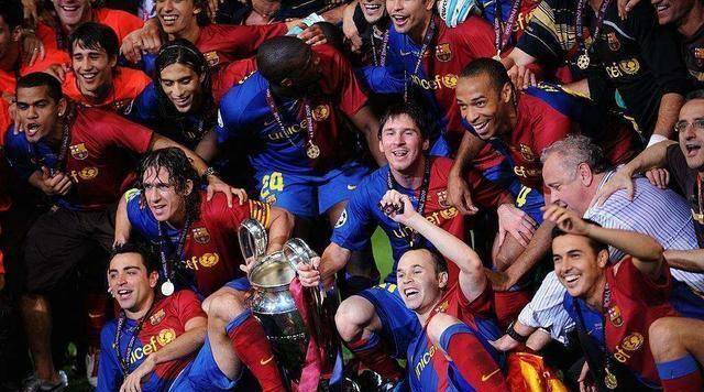 巴萨主场不敌对手，争夺冠军失利