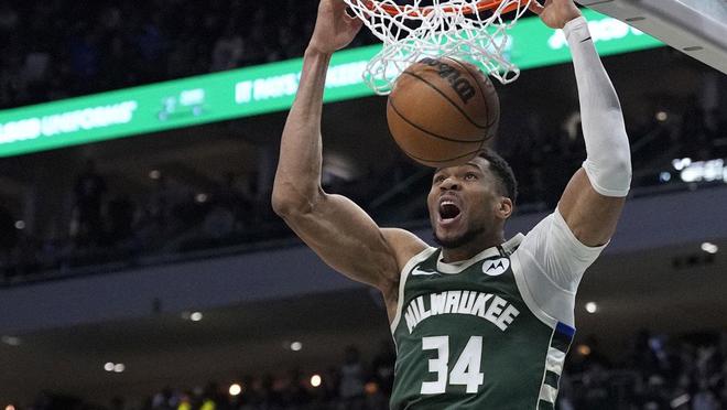 雄鹿队核心球员连续表现出色,领队球队取得胜利的简单介绍 雄鹿队核心球员连续表现出色,领队球队取得胜利的简单介绍