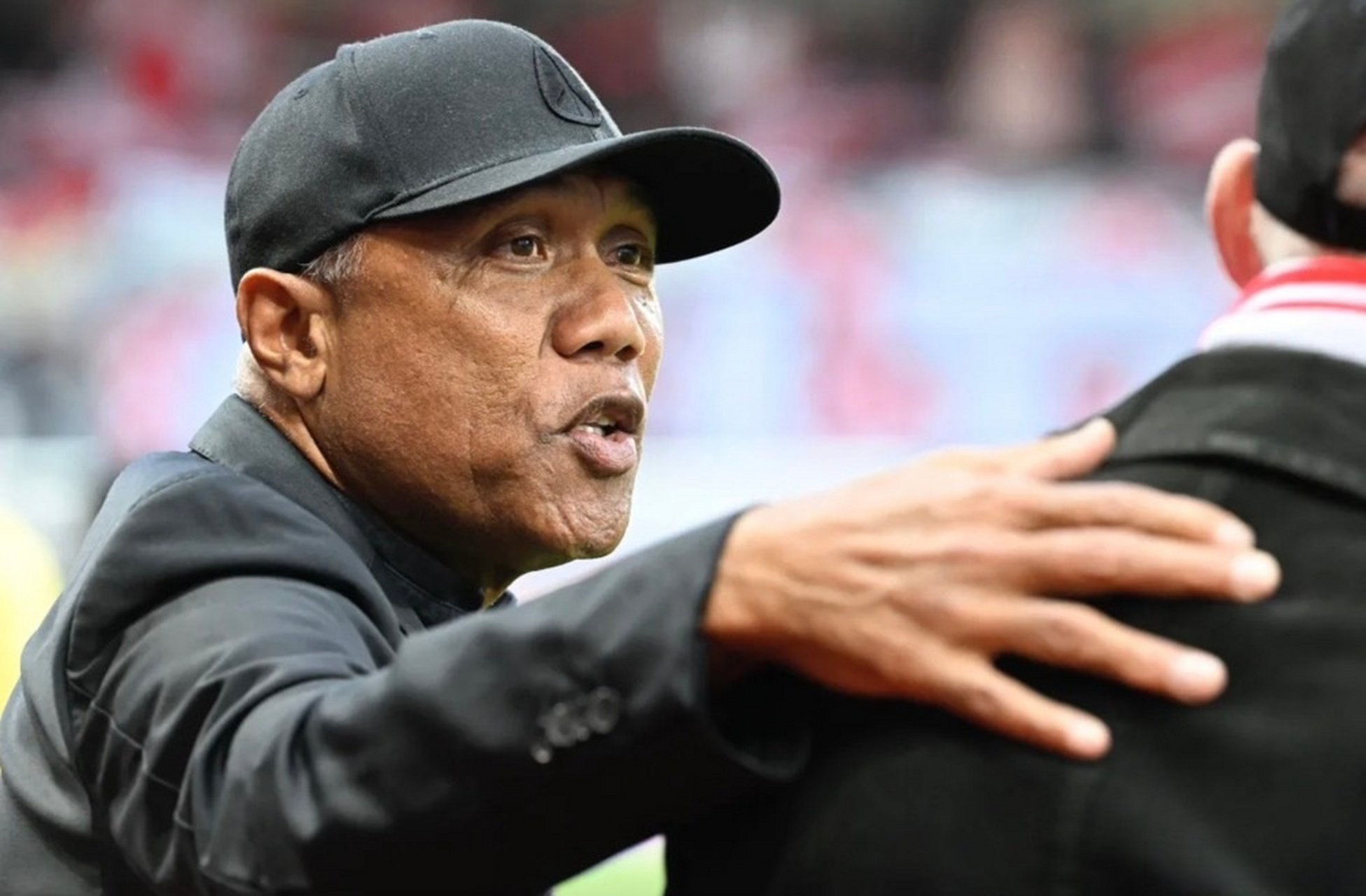 包含南特俱乐部主帅发表战术研究，备战计划曝光的词条