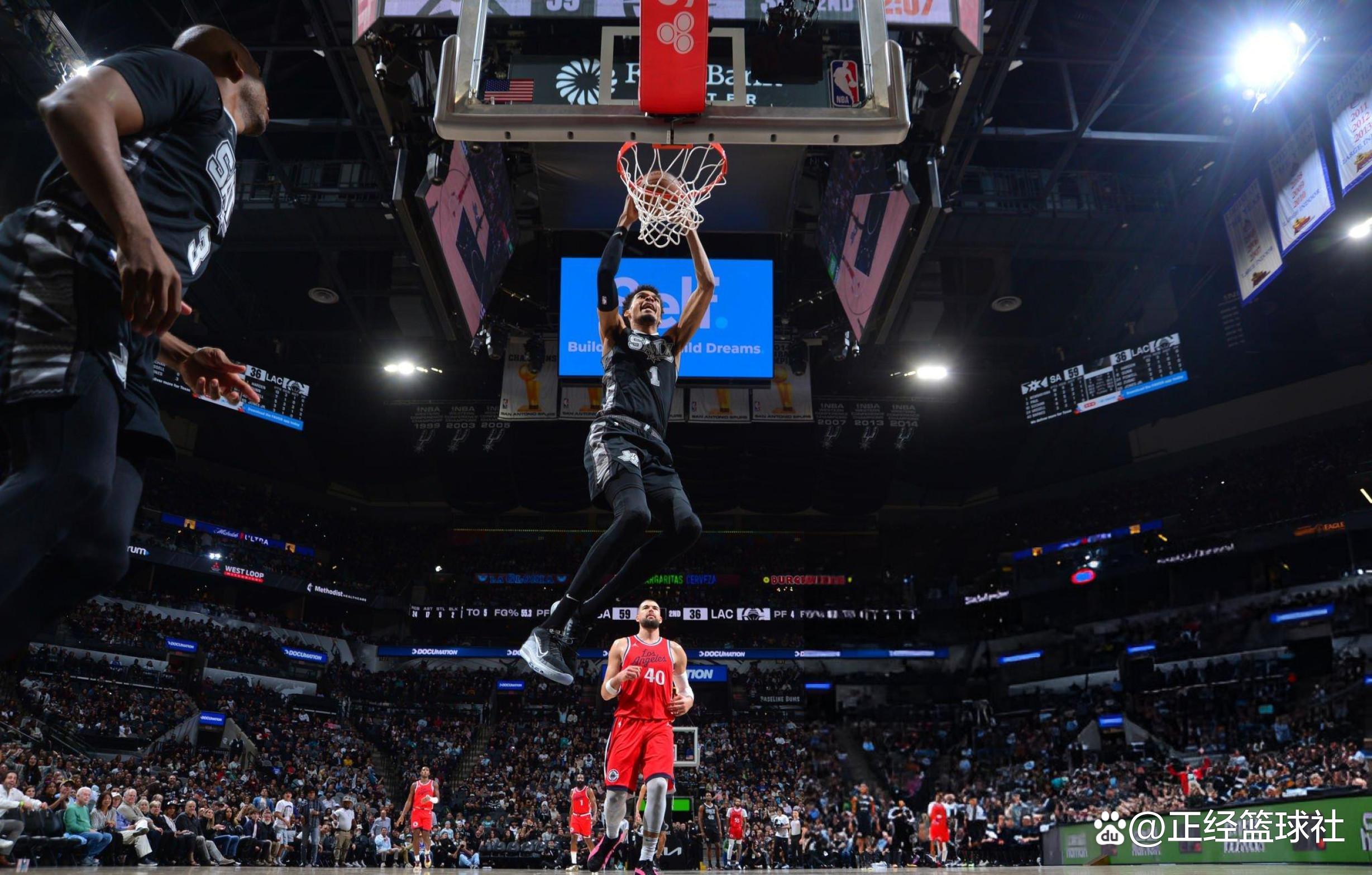 球星以高效率发挥，全队战绩节节攀升的简单介绍