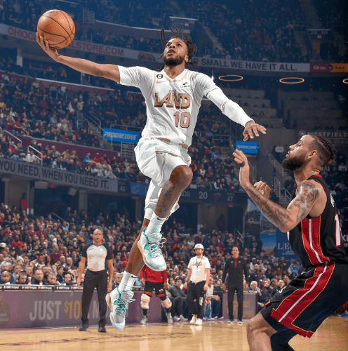 开云官网-热火主场逆转国王卢比奥三分球绝杀