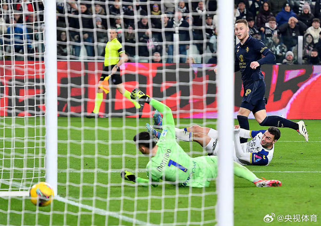 开云体育官网-尤文图斯被佛罗伦萨狂虐，罗马球迷疯狂的简单介绍