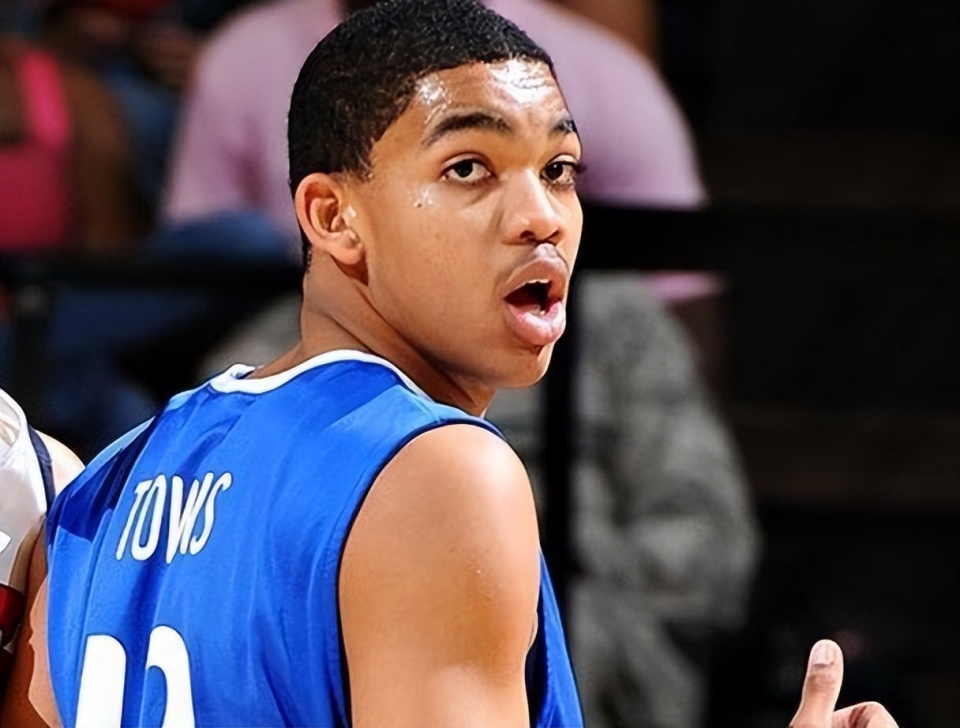 在篮球世界杯中脱颖而出的新星球员