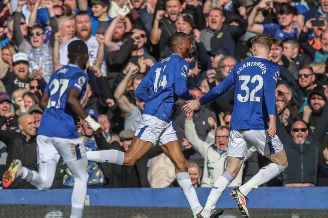 埃弗顿战平对手，苦战未果遗憾收场的简单介绍