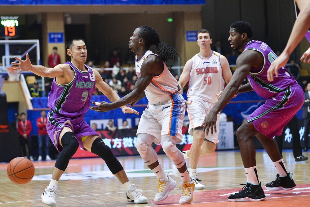 陕西男篮豪取七连胜，稳坐东部第三