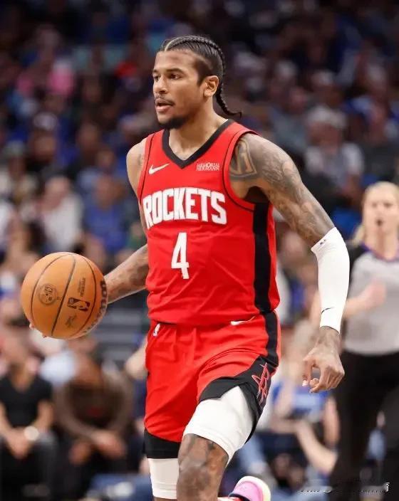 关于关键时刻球队主力球员受伤退出，情势变化的信息