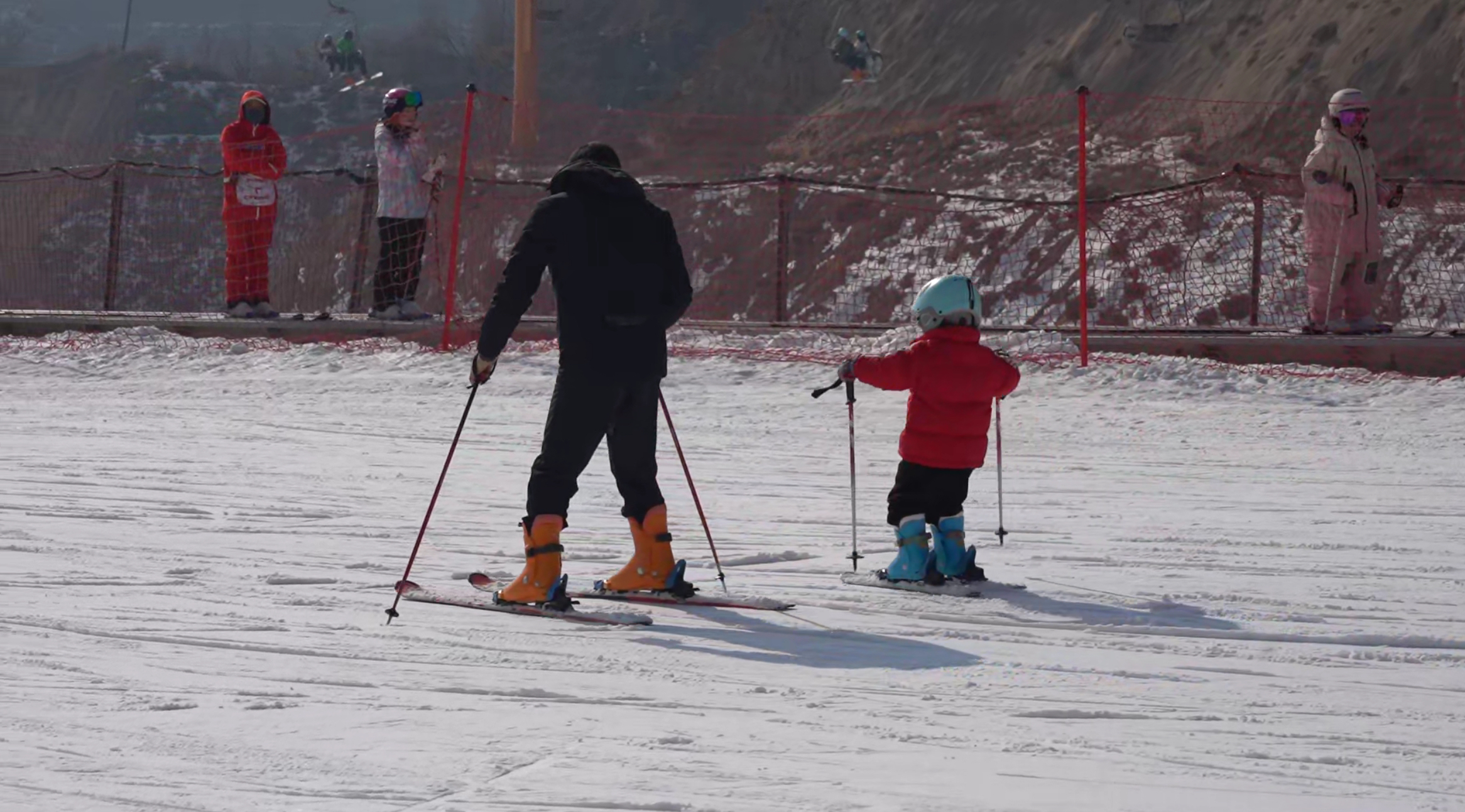 滑雪场面临挑战，如何应对变化