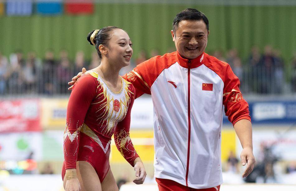 俄罗斯球员技惊四座赢得称赞