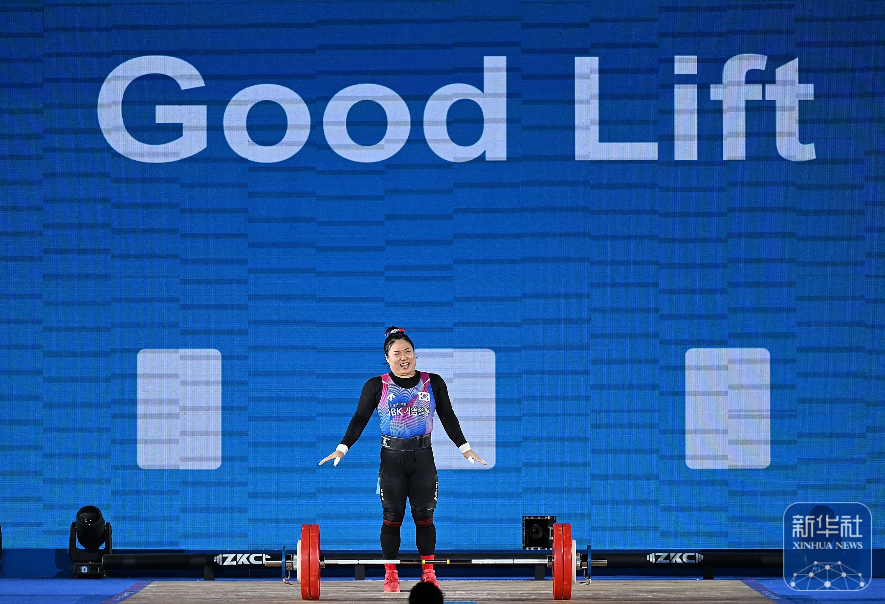 世界级选手实力对比，比赛氛围热烈激动的简单介绍