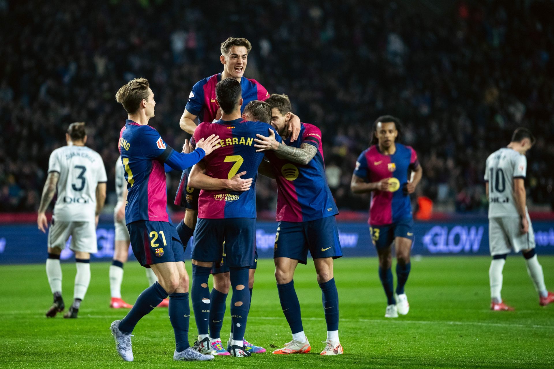 开云体育APP下载-巴萨遭遇意大利击败，西甲局势紧张