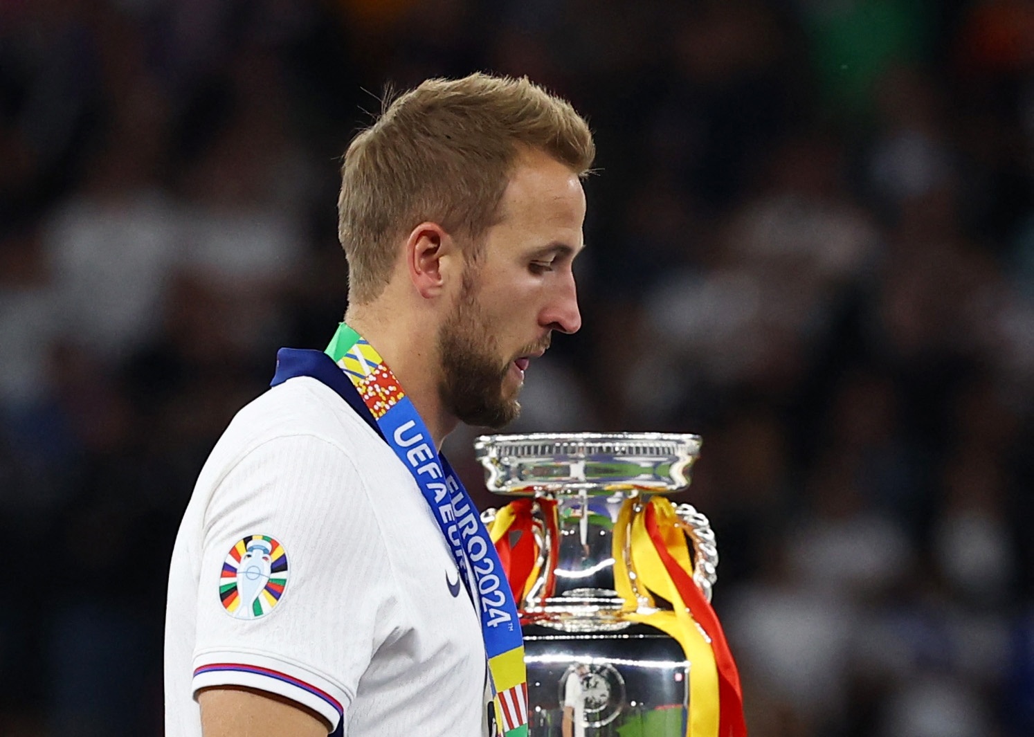 开云体育APP下载-西班牙轻取切尔西，凯恩逆转建功德甲的简单介绍