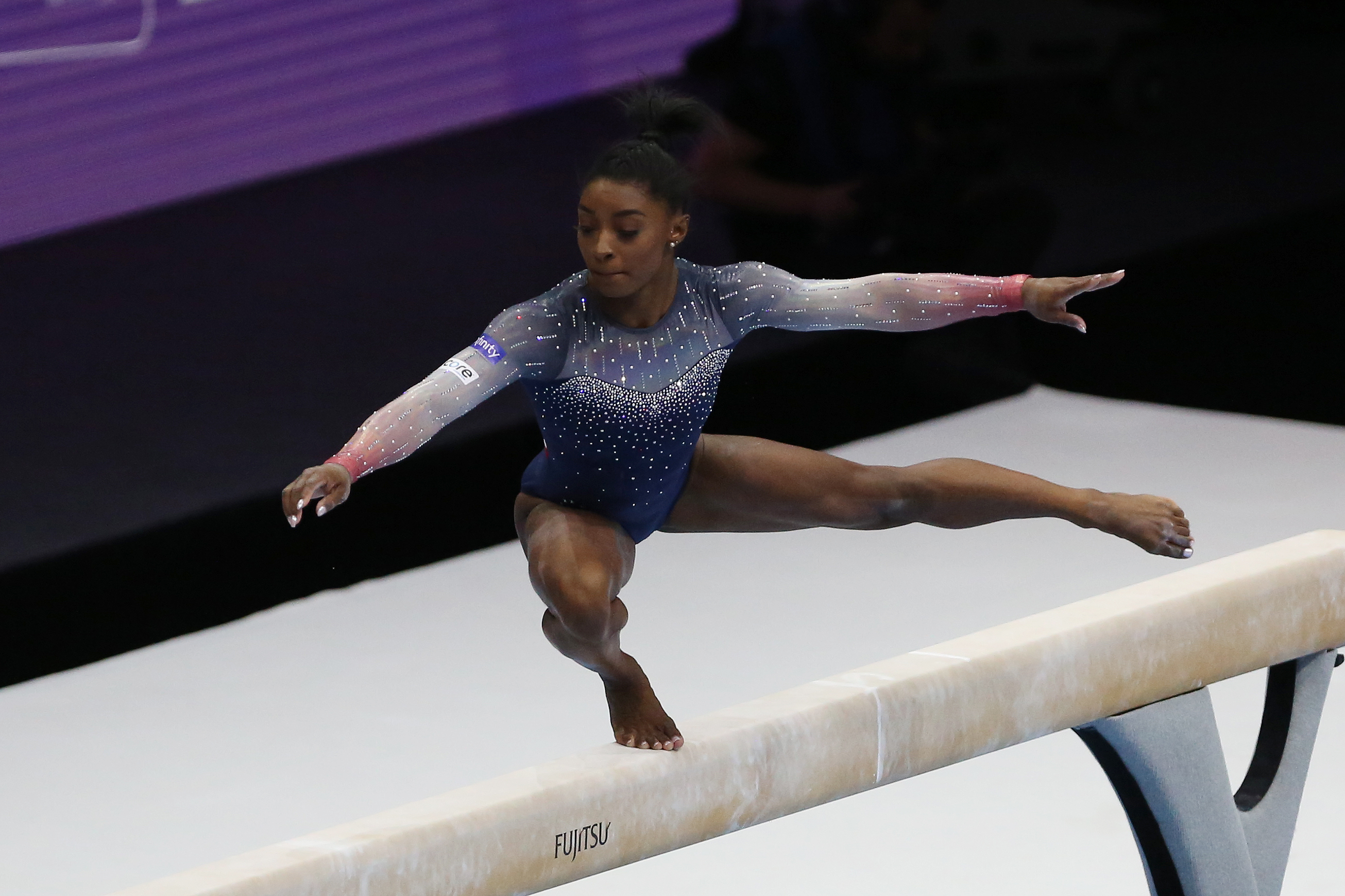 新西兰女子体操选手技艺精湛