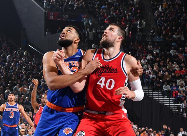 包含快船击败尼克斯，伦纳德砍下30分居首的词条