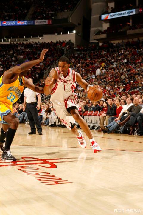 开云体育官方网站-火箭逆转黄蜂，实现惊险胜利