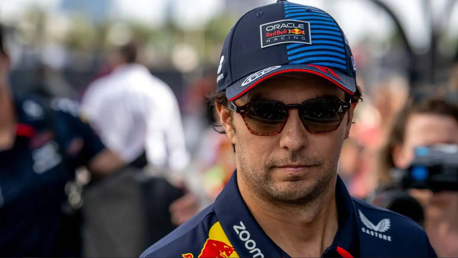 红牛车队翻盘梅赛德斯，佩雷兹高光表现