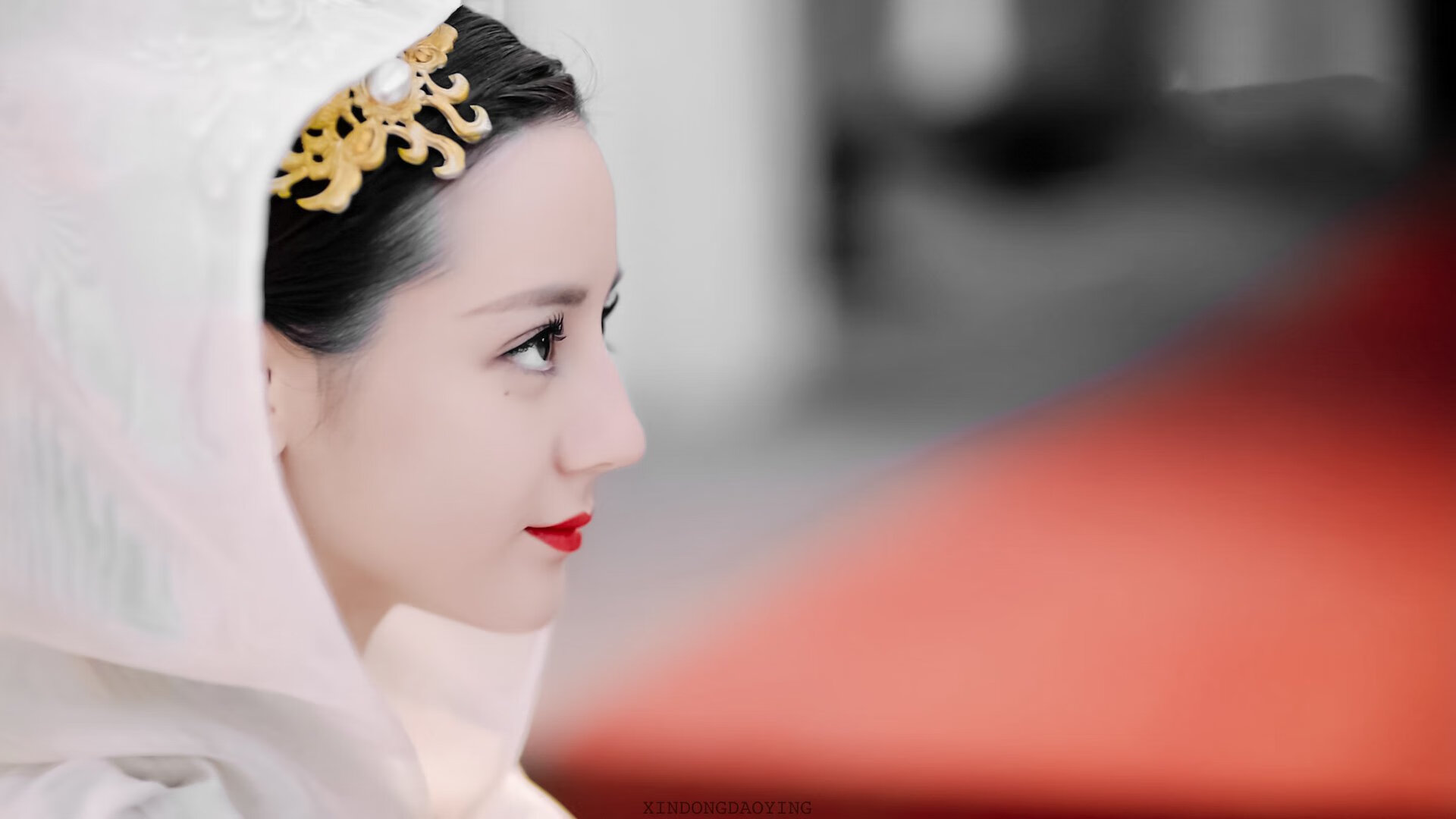 逆光飞翔，当萨拉赫在瑞典的严冬中找到西班牙的火种