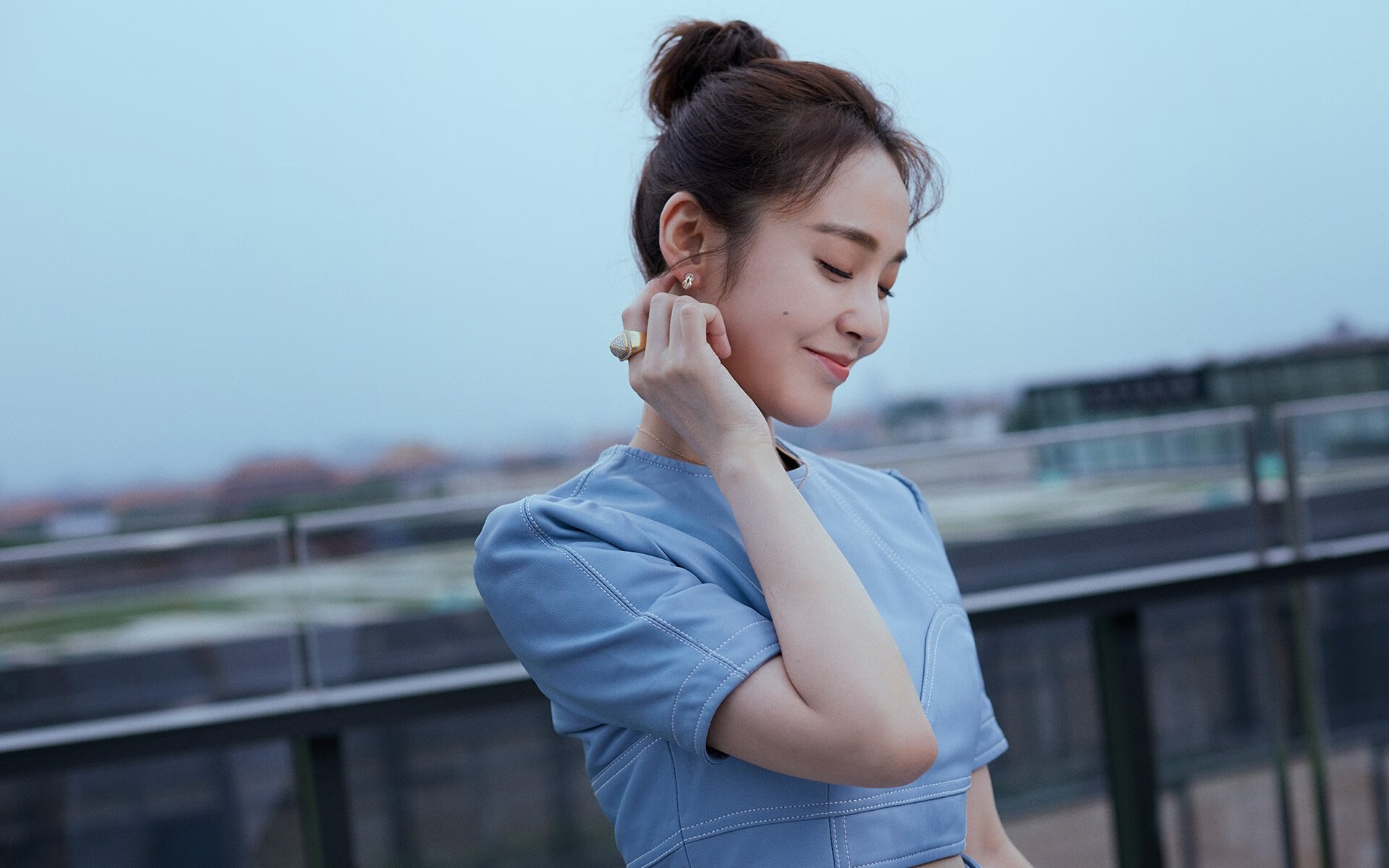 足坛双响炮，东方绝杀与西方王者的双重奏