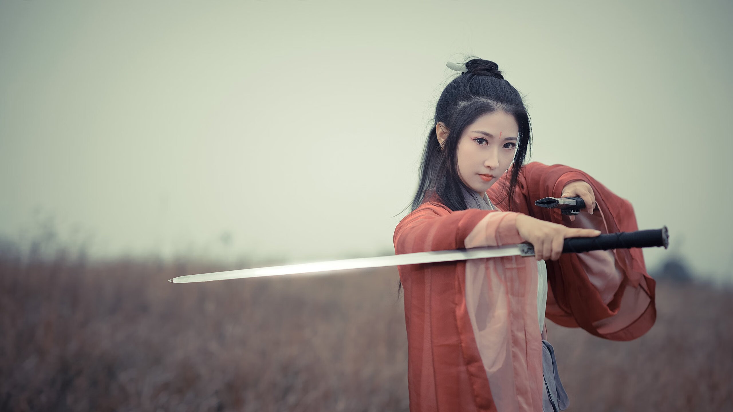 富安健洋关键节点连续得分,巴萨强势拿下突尼斯,亚洲力量与欧洲豪门的足球交响